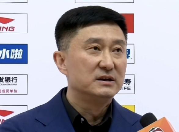 新2最新网址-杜锋：青岛队在刘维伟带领下打得很好，赢球可能是我们更幸运